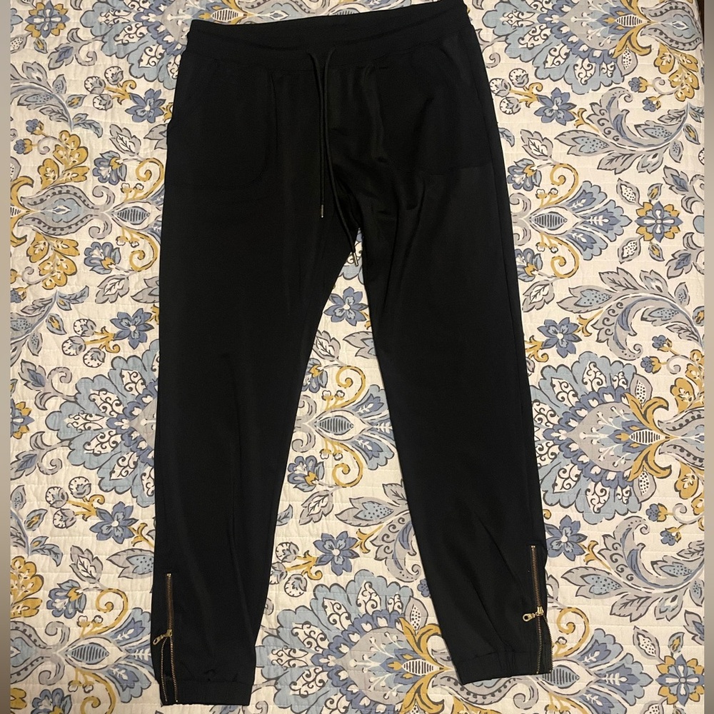 ZYIA Peak Zipper joggers, like new